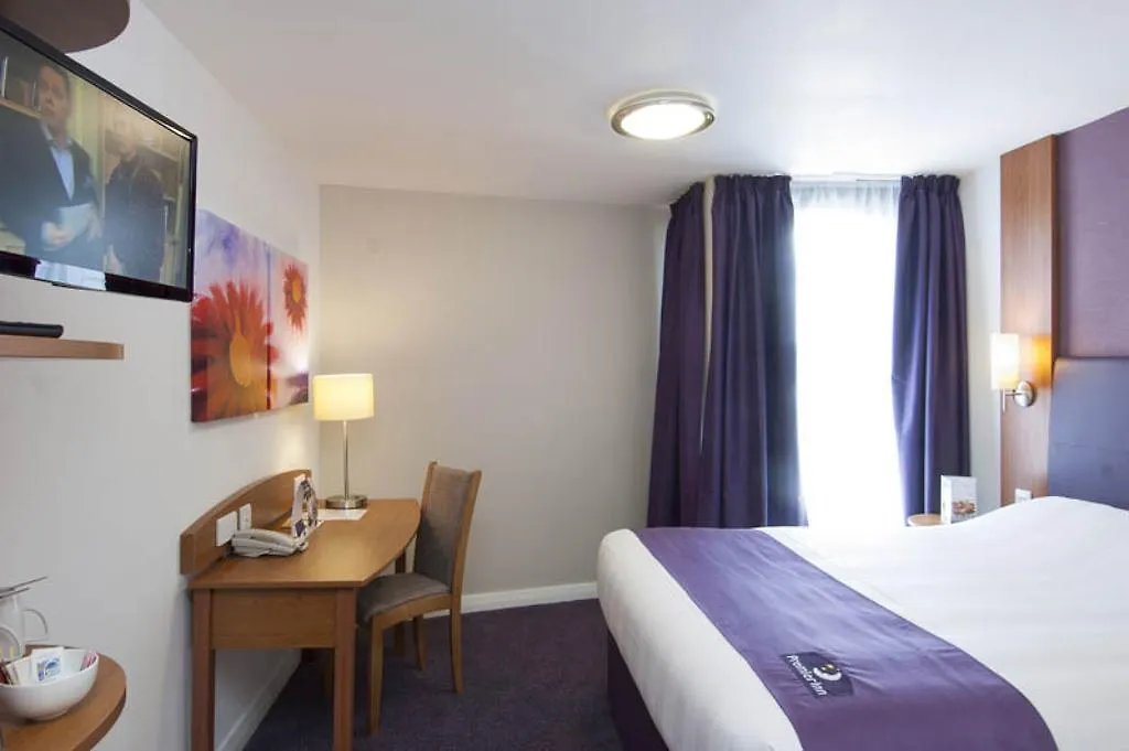 *** Hotel Premier Inn Edinburgh East United Kingdom