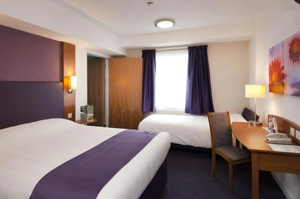 Premier Inn Edinburgh East